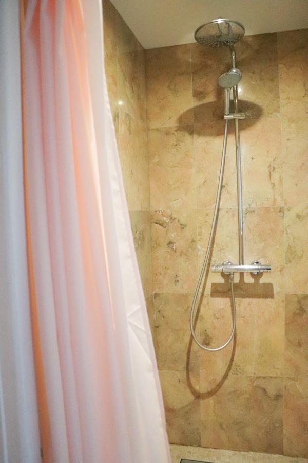 Le Logis D'Arniere Bed & Breakfast Saint Cyr-sous-Dourdan Eksteriør bilde